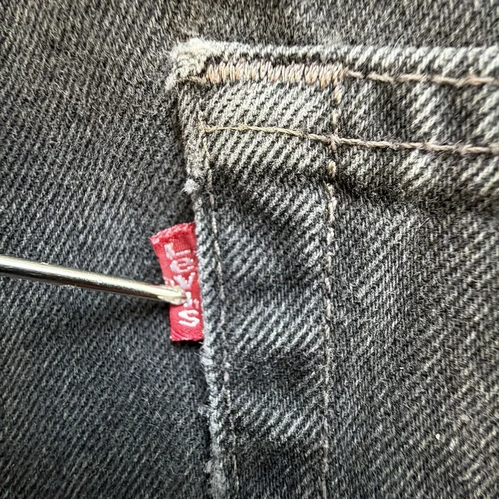 Vintage 90s Levis 550 Jeans Mens 36x34 Black Made in USA Relaxed Fit Denim